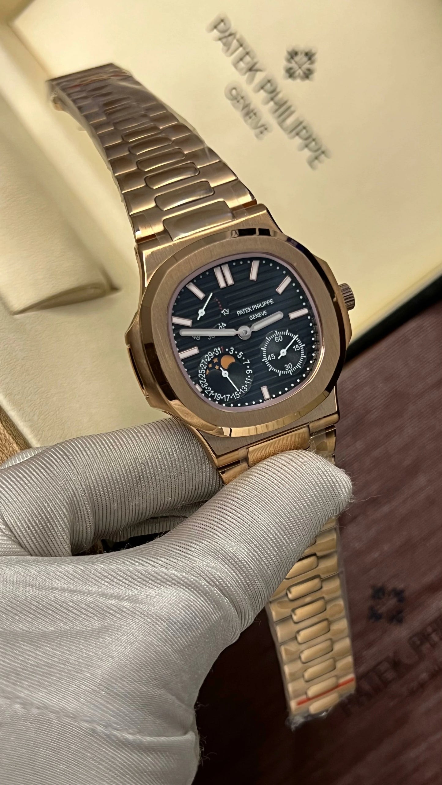 Heritage Style Automatic Wristwatch