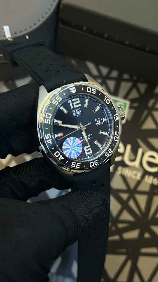 Men’s Wristwatch Modern Style