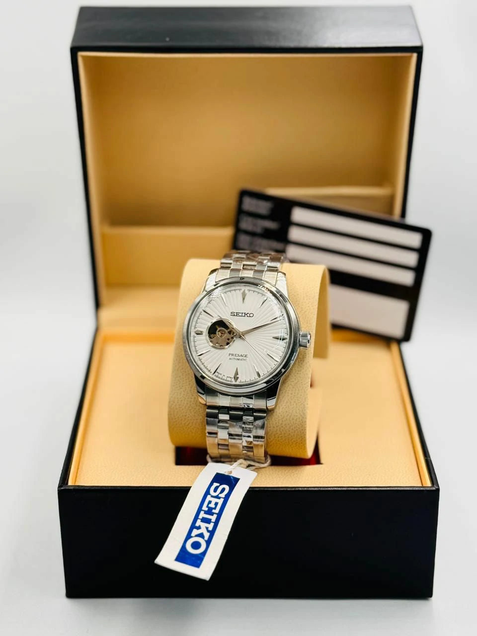 Clean & Modern Men’s Automatic Watch