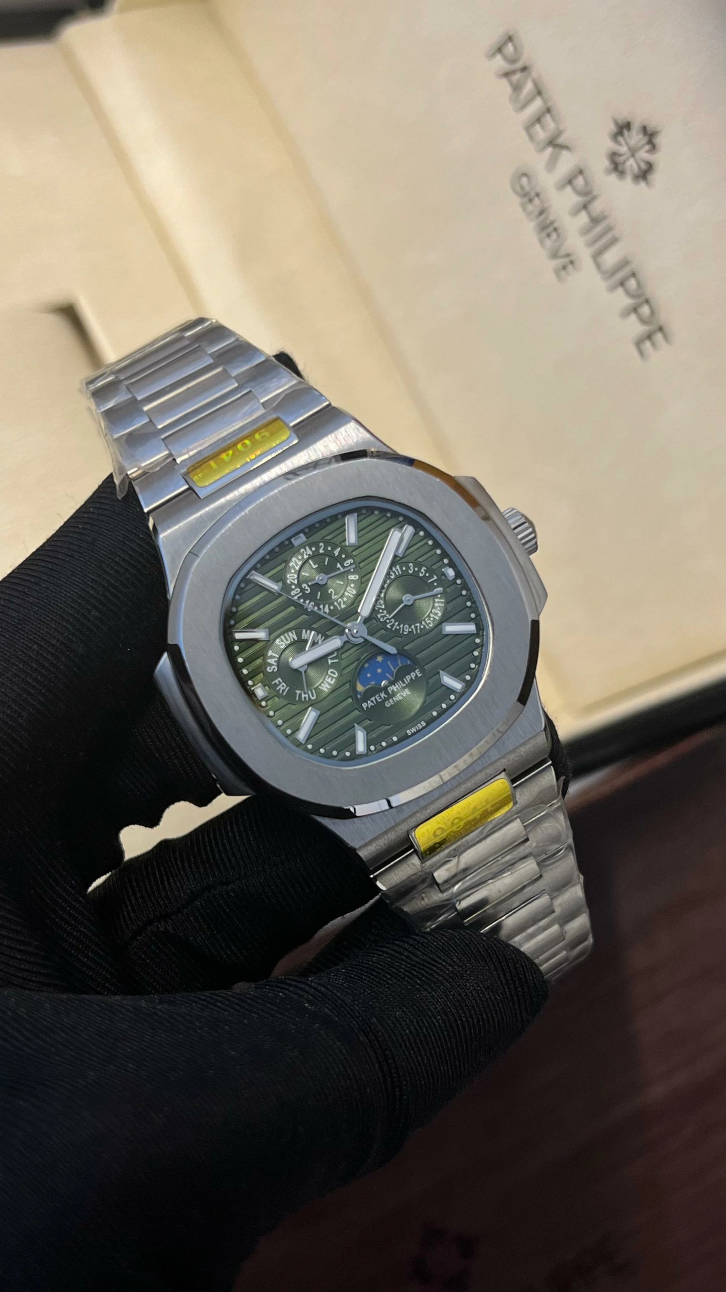 Iconic Calendar Series Automatic Watch