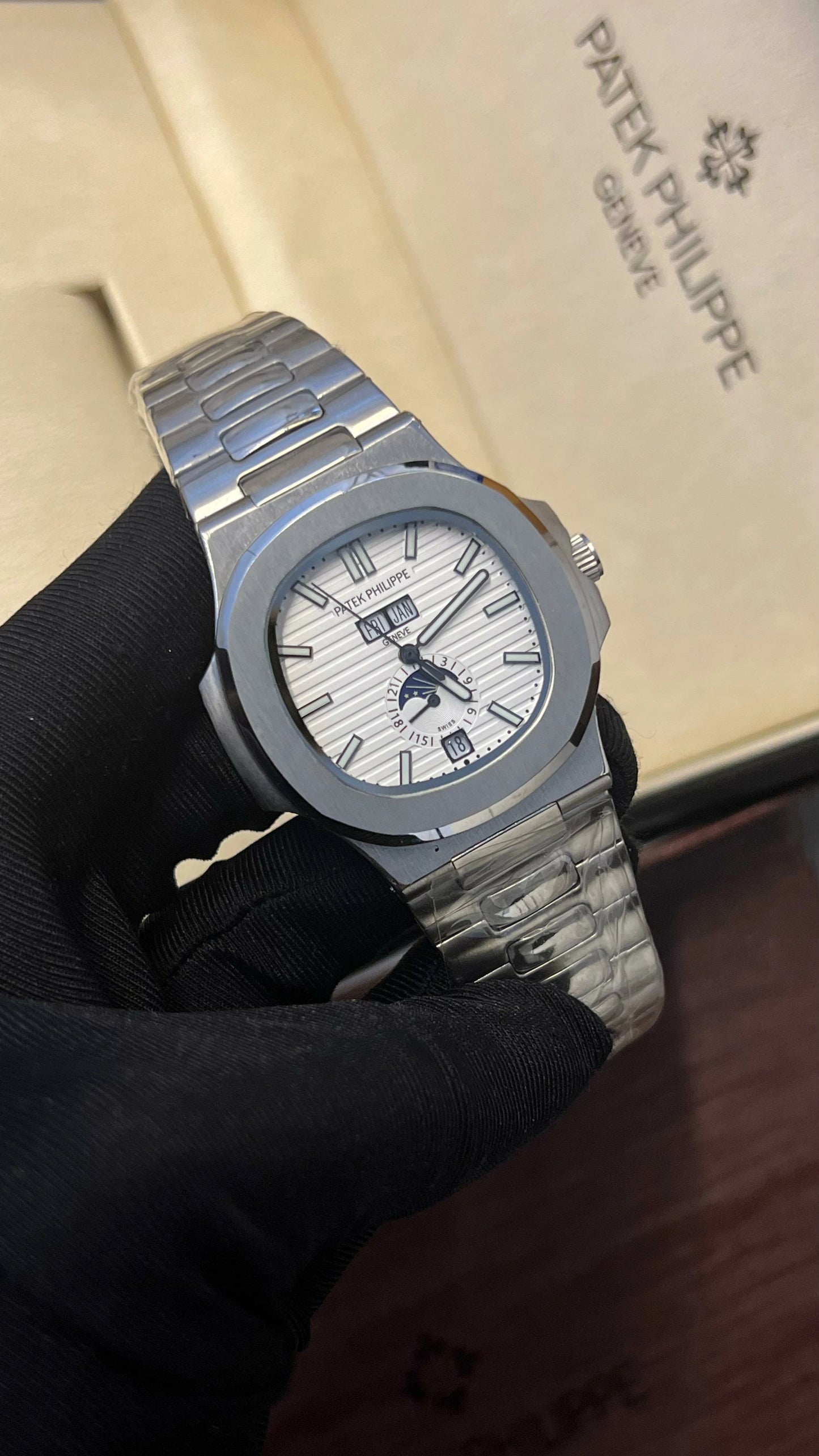 Iconic Calendar Series Automatic Watch