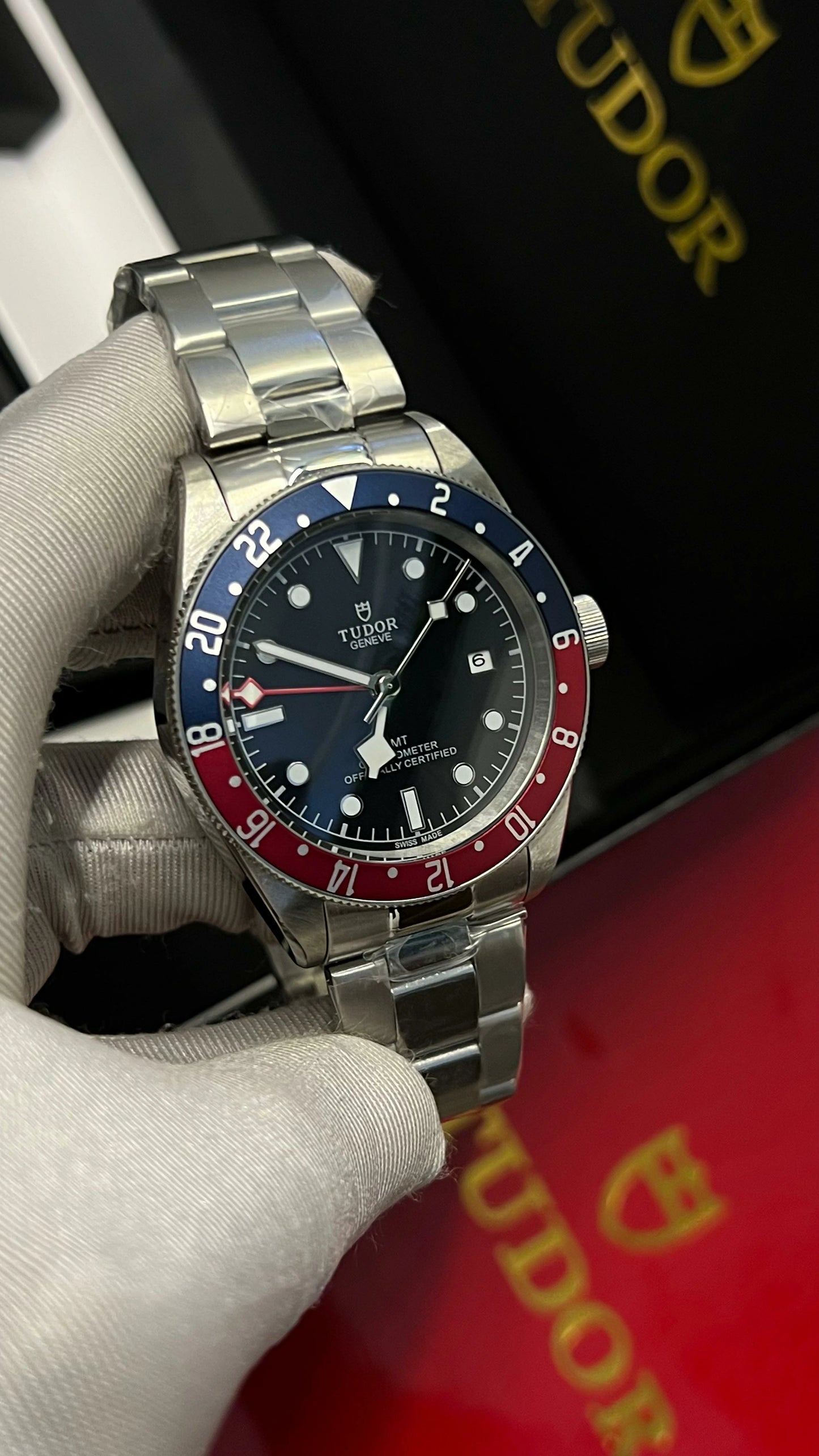 Classic Dial Mechanical Wristwatch