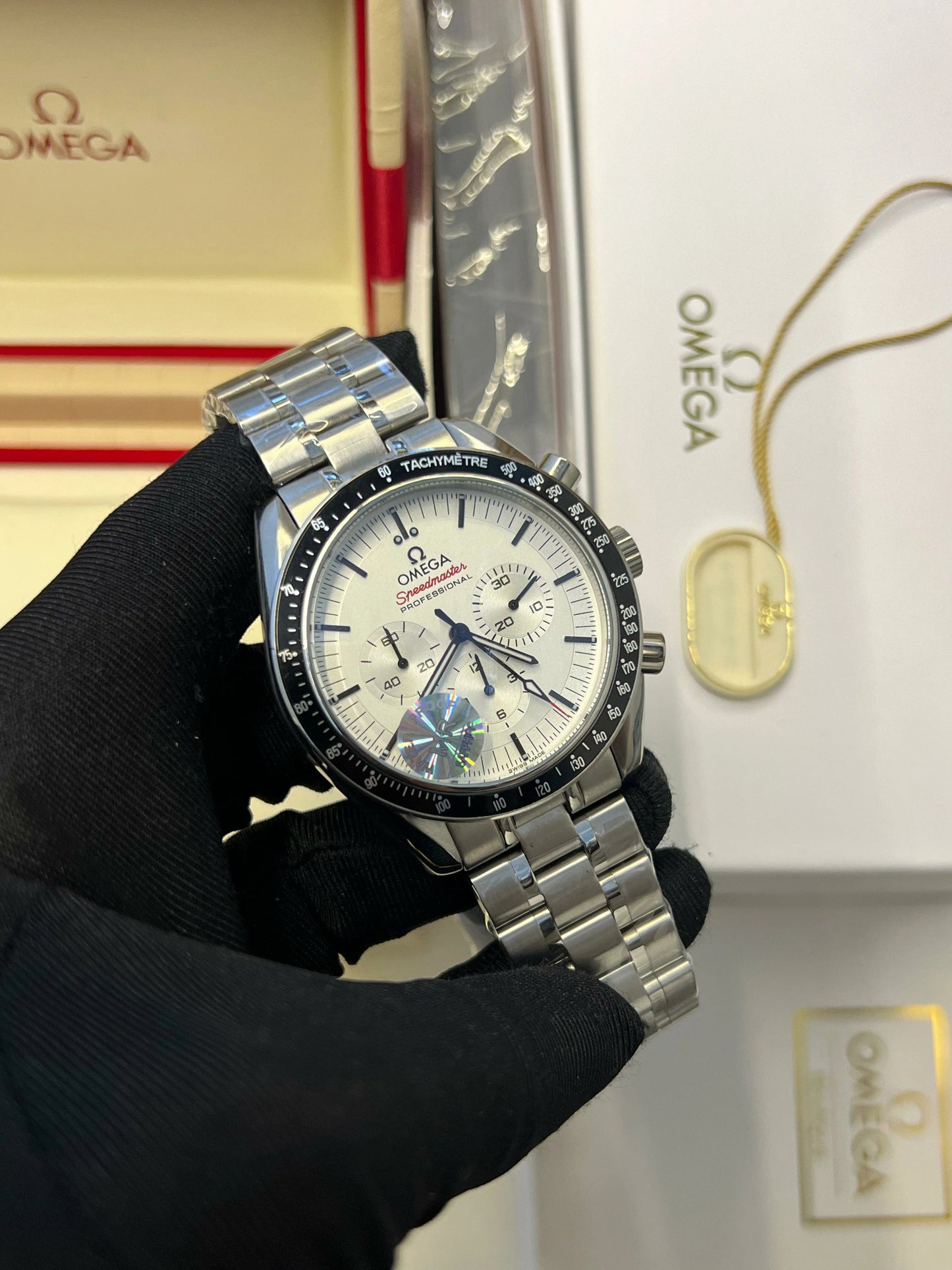 Men’s Battery Powered Wristwatch