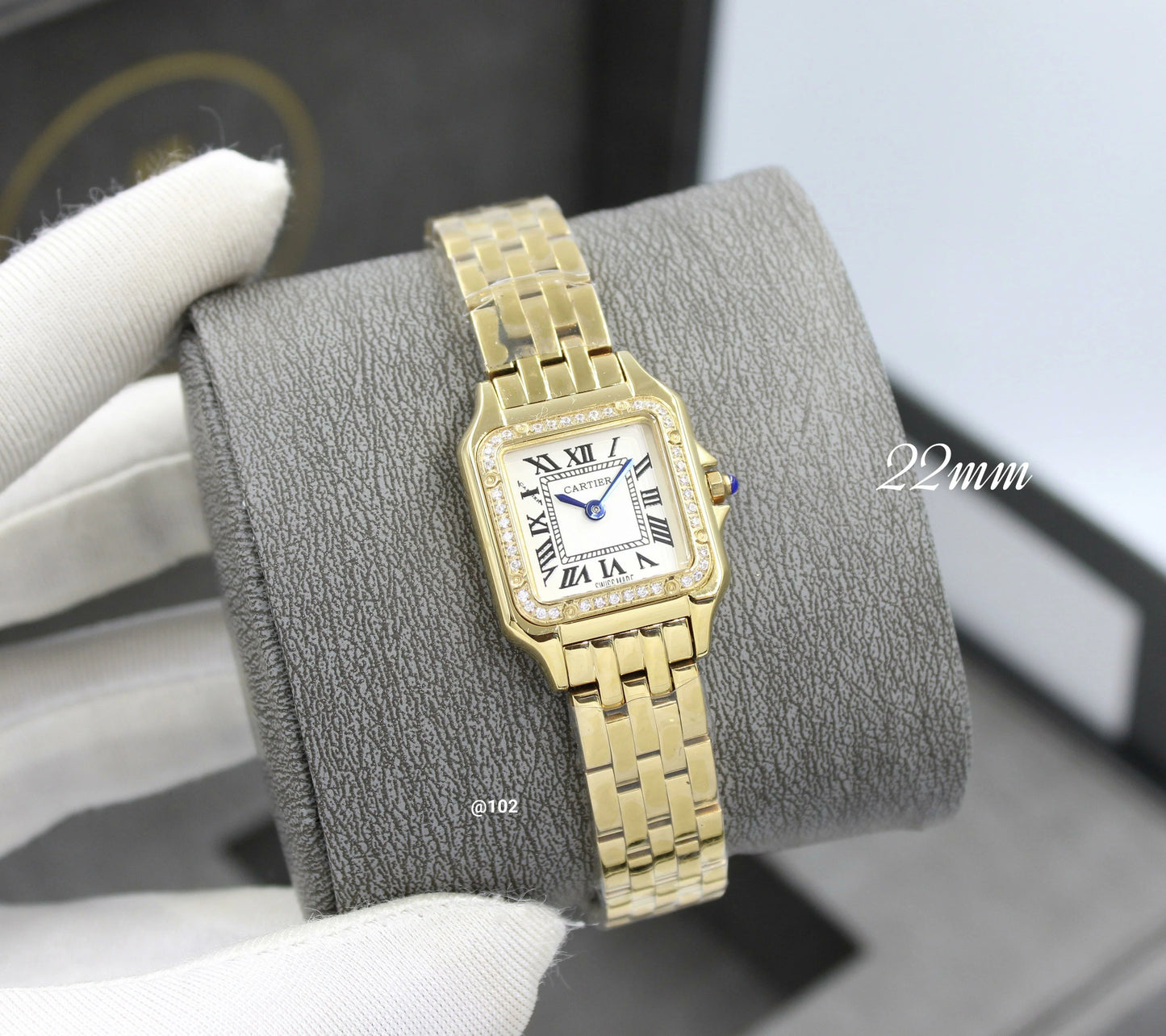 Classic Style Women’s quartz Wrist Watch