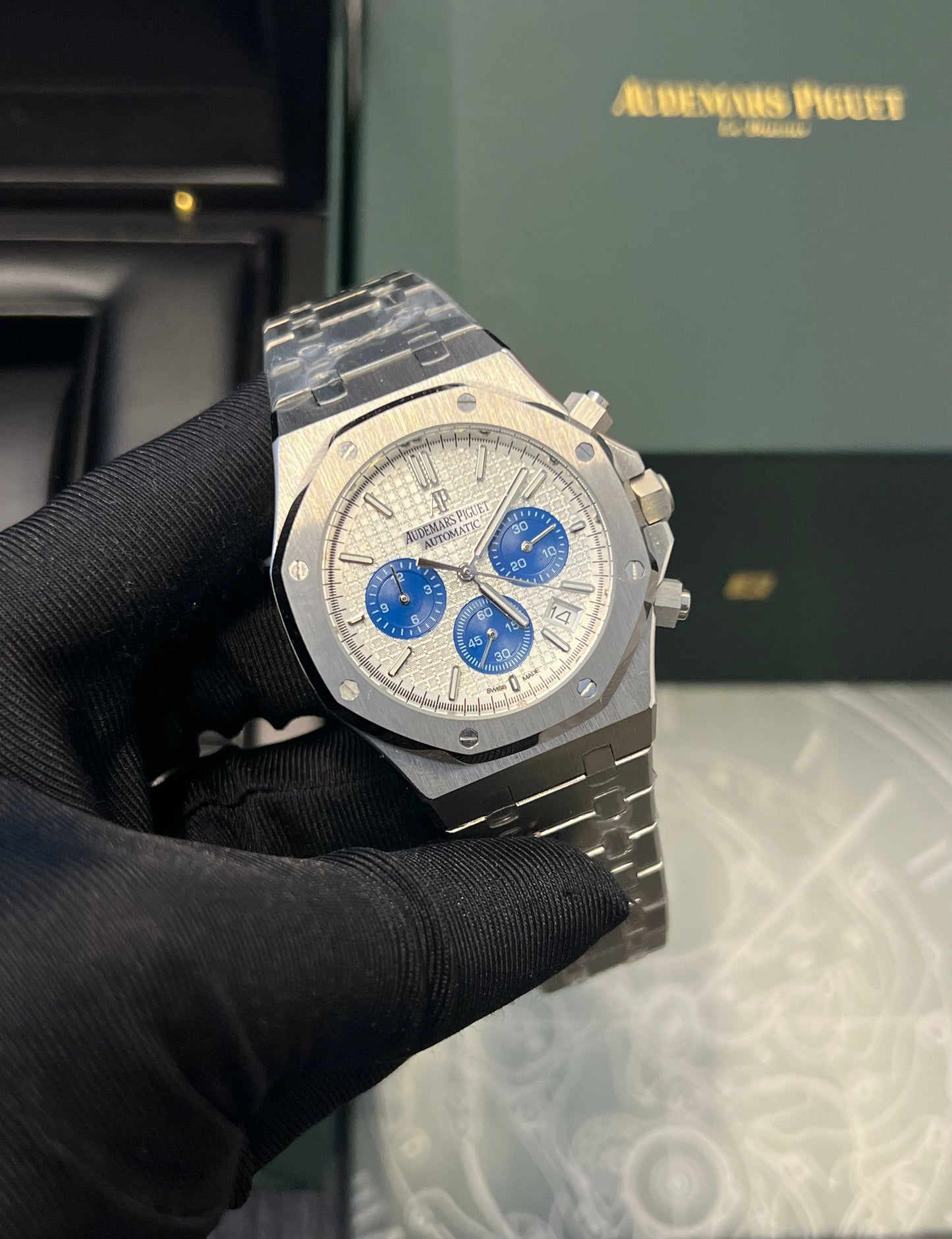 Modern Design Chronograph quartz Watch