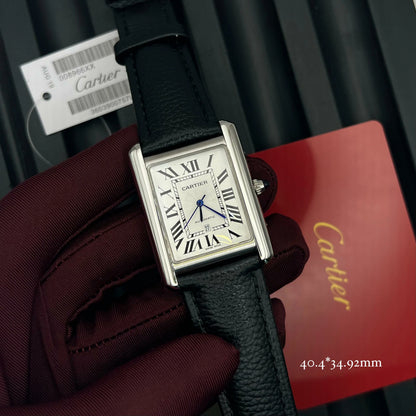 Classic Men’s Leather Strap Watch