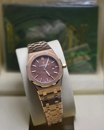Women quartz Watch with Timeless Design