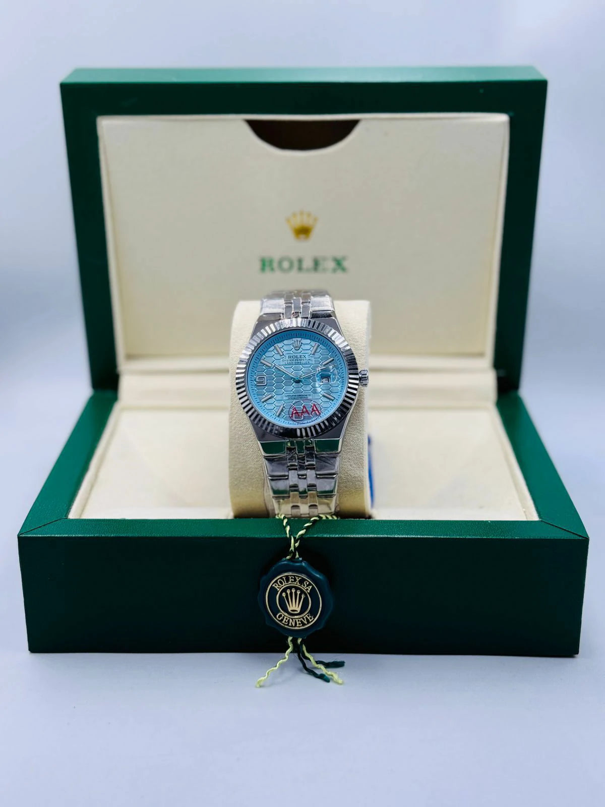 Casual & Formal Men’s Wrist Watch