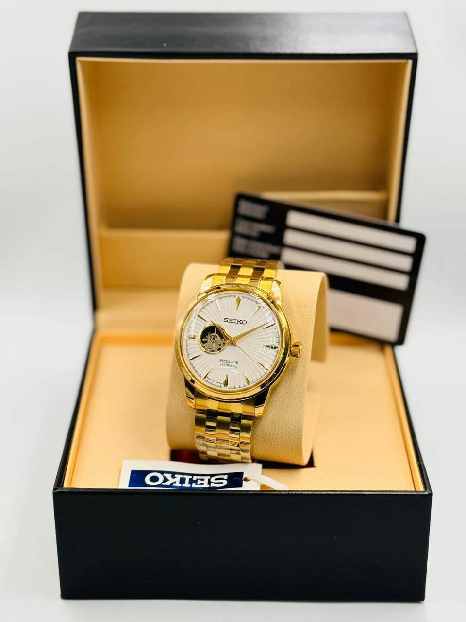 Clean & Modern Men’s  Automatic Watch